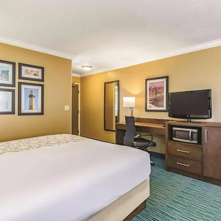 La Quinta By Wyndham San Francisco Airport West Hotel Millbrae Exterior photo